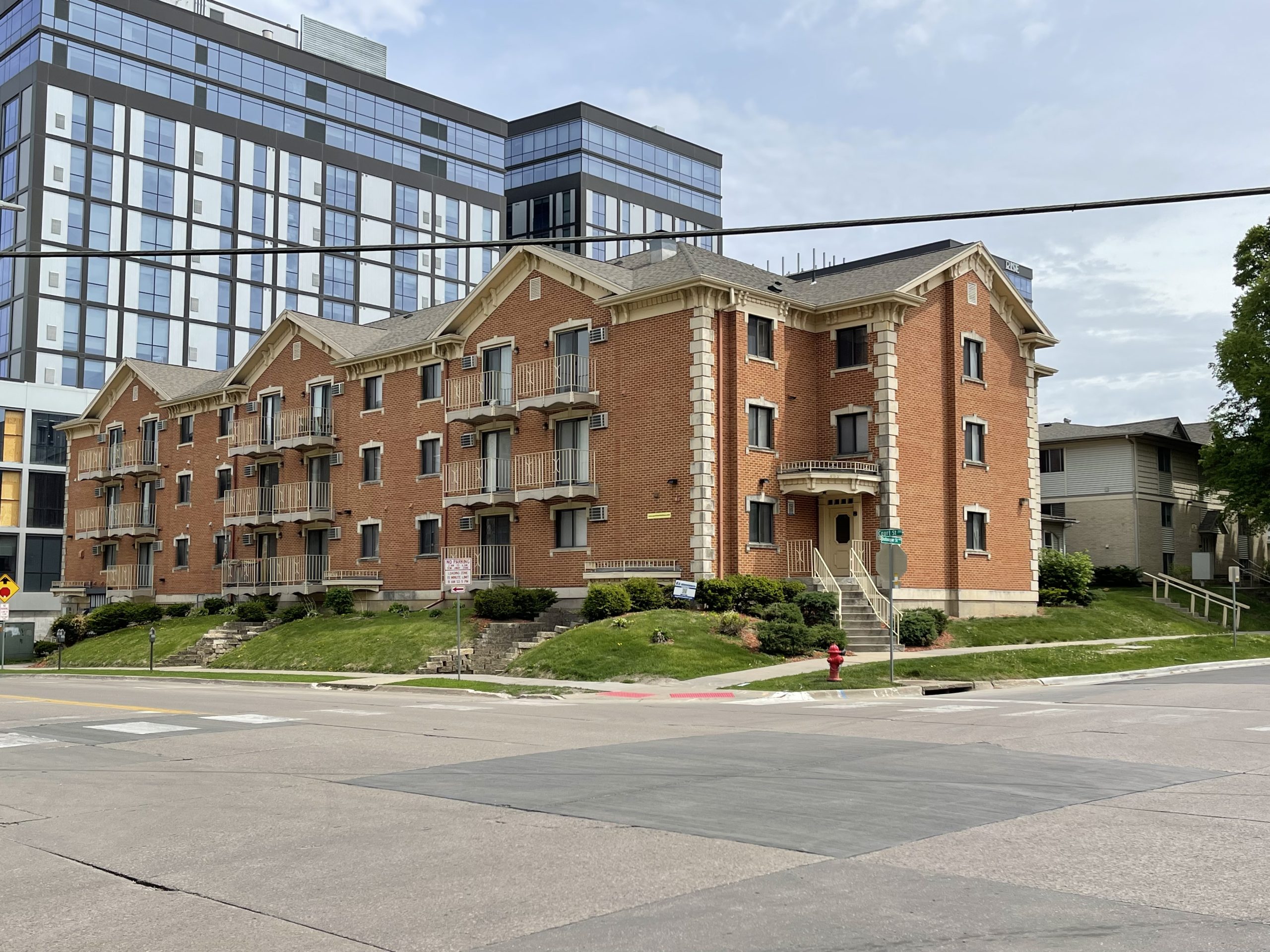 400 S Dubuque Street – 1.3