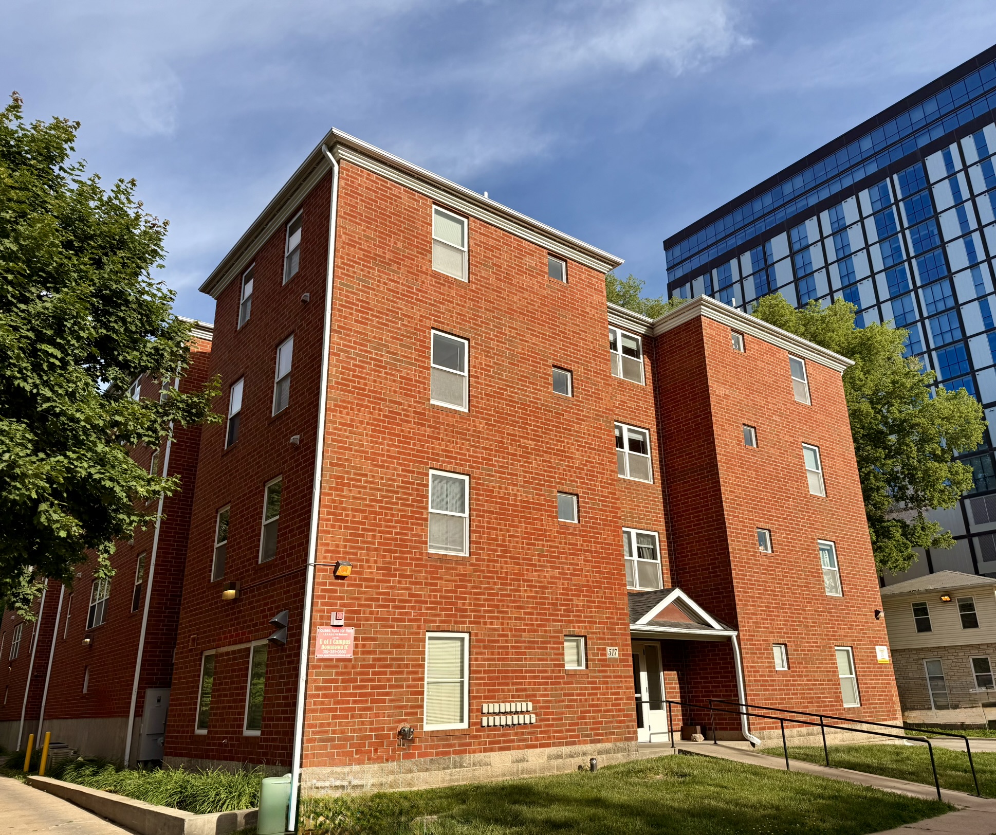 517 S Linn Street – 4.1