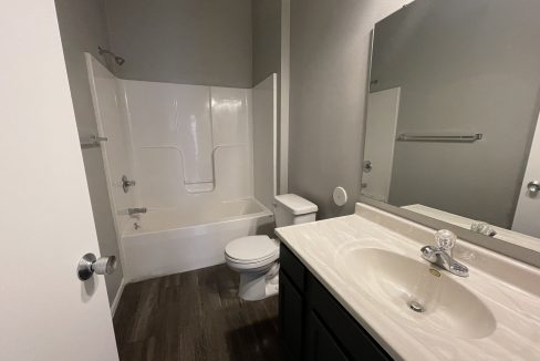 ST133 12 Bathroom