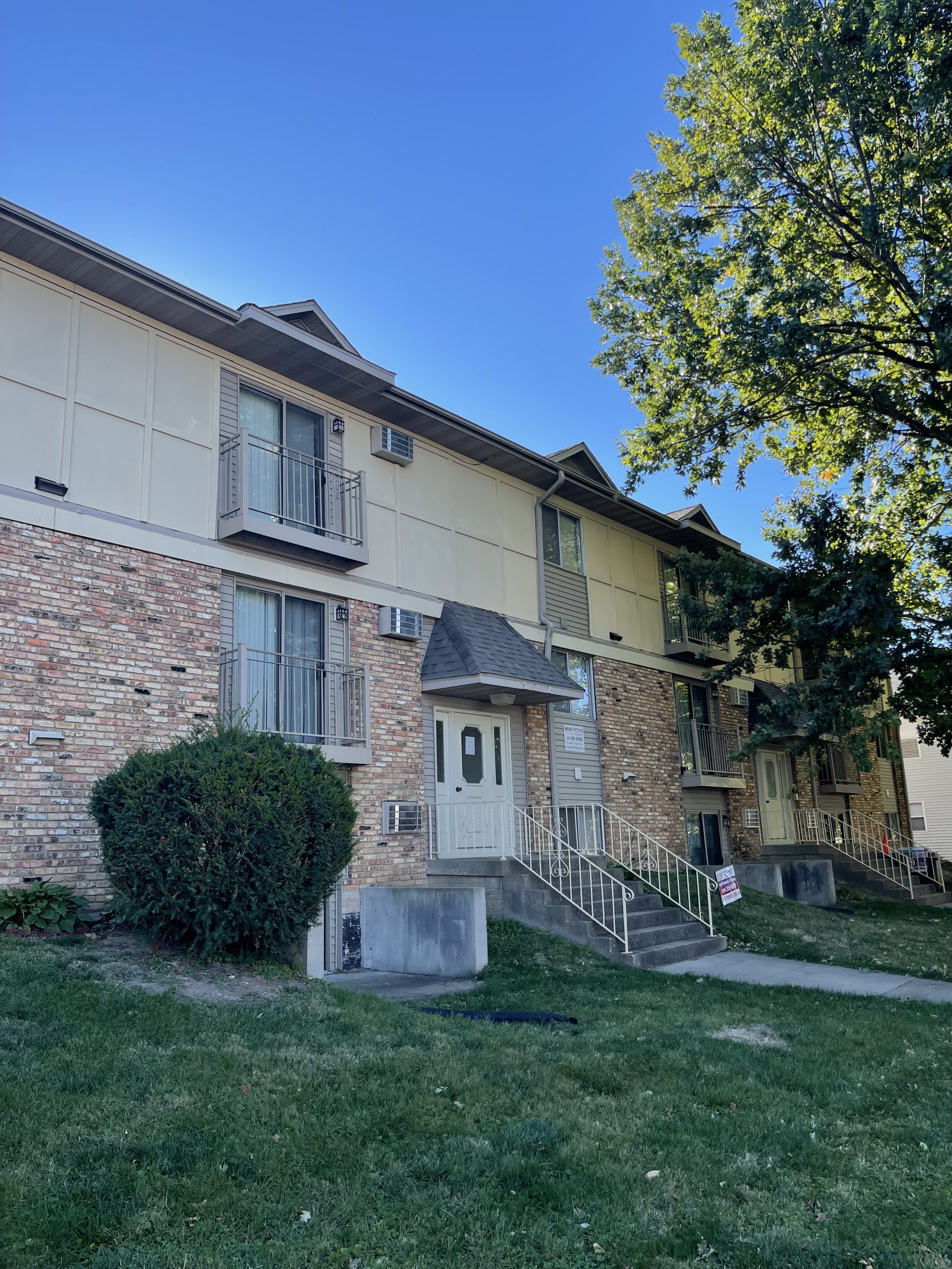 528 S Van Buren Street – 1.1